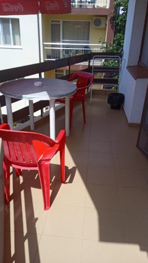 Guest House Urdoviza Kiten  Exterior foto